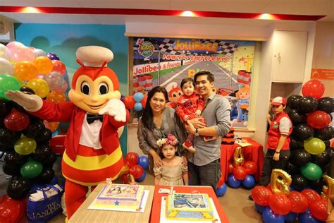 Jollibee Kids Party on Smart Parenting.